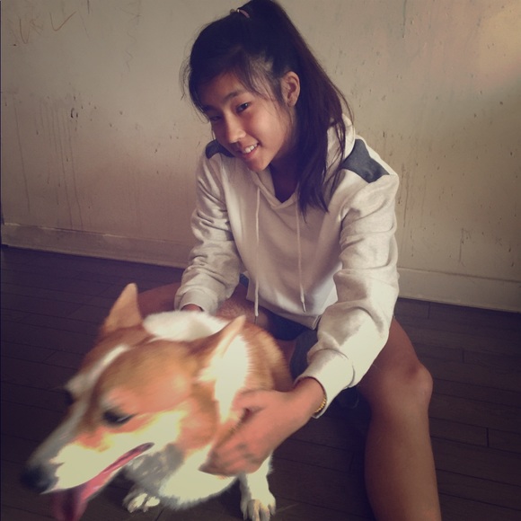 Meet your Posher, Hannah - Picture 1 of 1